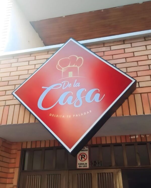 Caja de Luz con Lona Panaflex