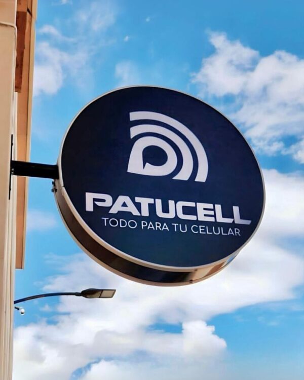 Caja de Luz Circular con Lona Panaflex